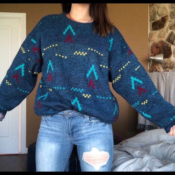 SOLD Vintage Sweater - Picture 1 of 4